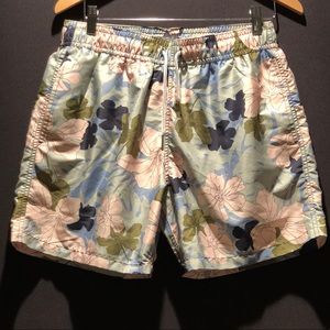 Men’s NWT  Lined Swim Trunks with Pockets